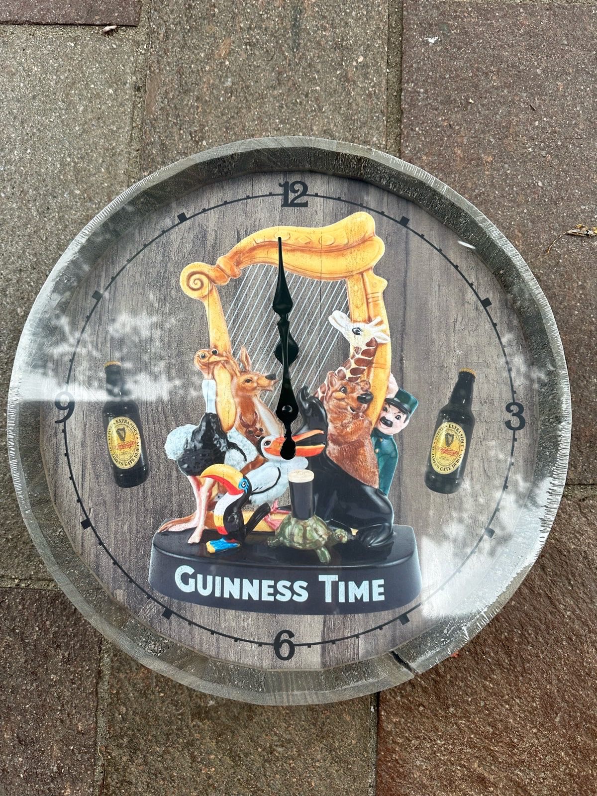 Guinness Time Barrel style clock
