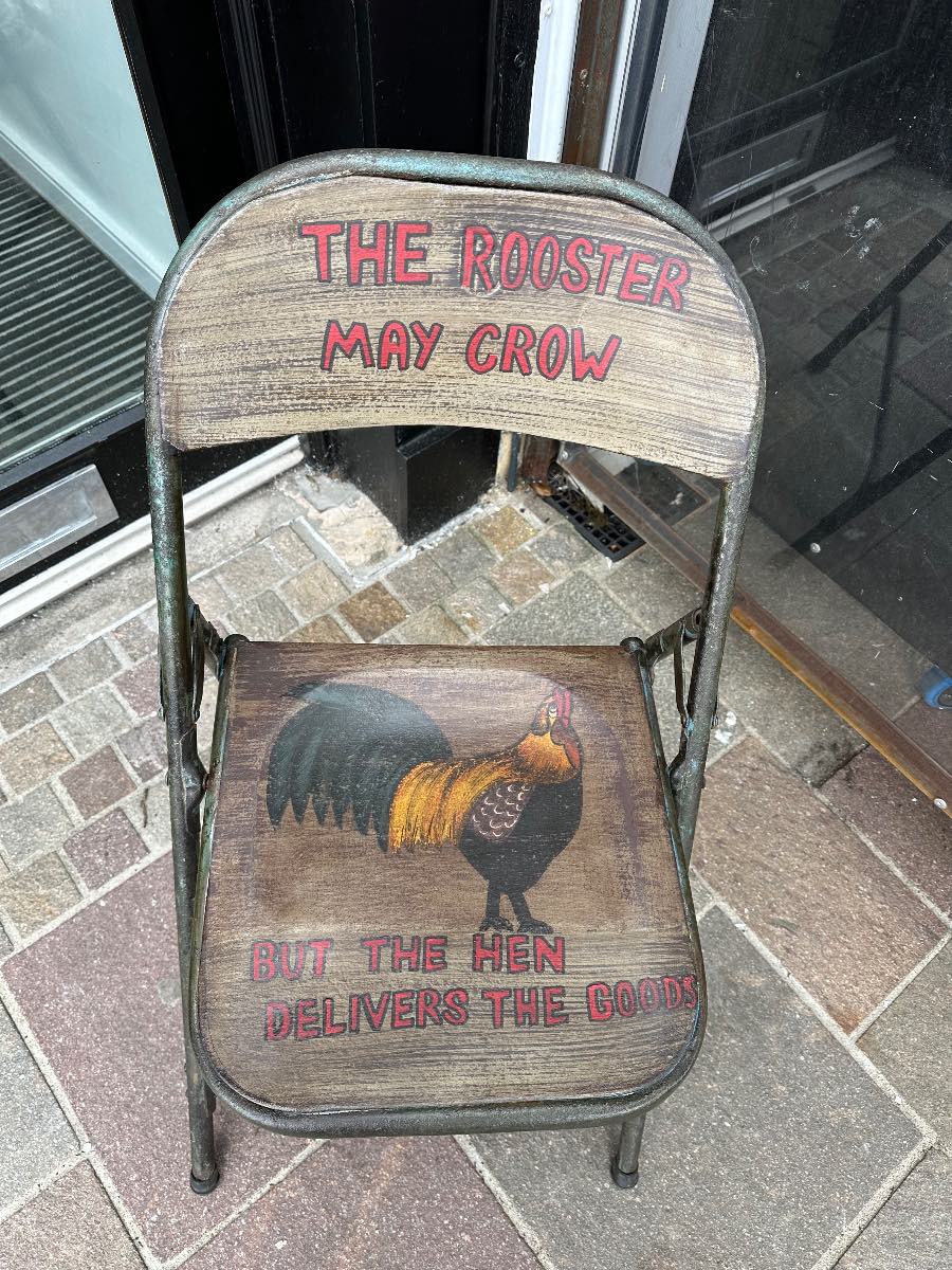 Carnival hand painted foldaway metal chair
