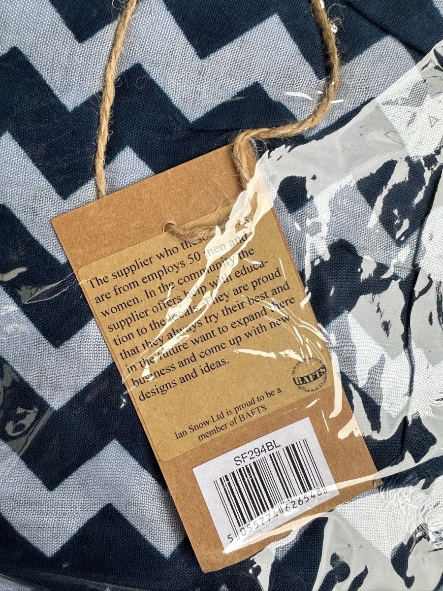 Zig Zag viscose long scarf navy