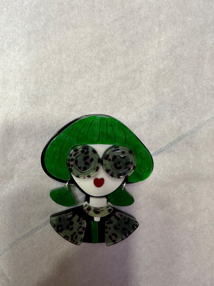 Swirly sunglasses girl acrylic brooch