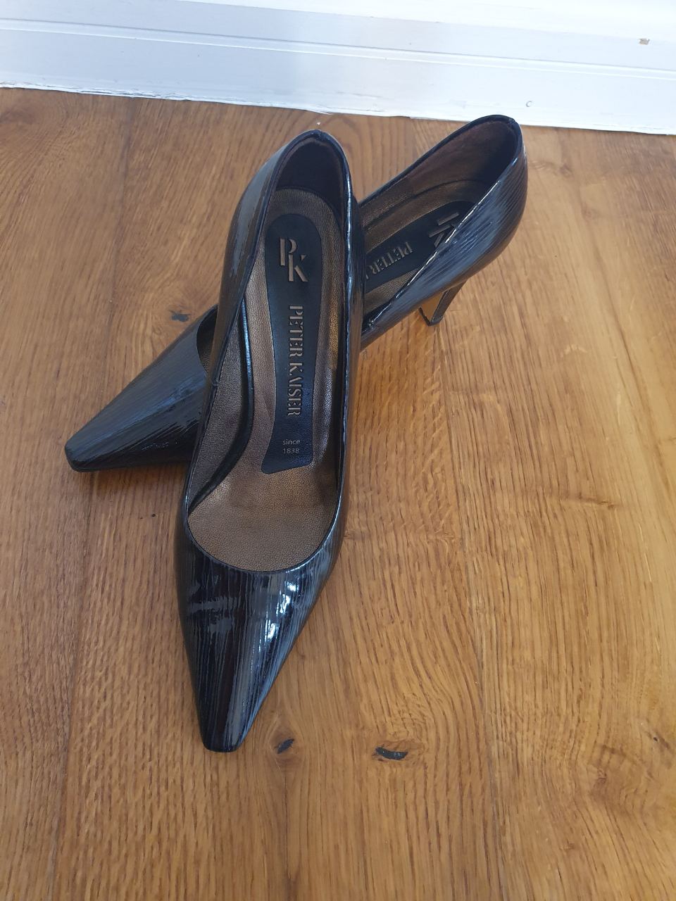 Peter Kaiser Black Patent Court Heels UK 4 Pointed Toe Elegant