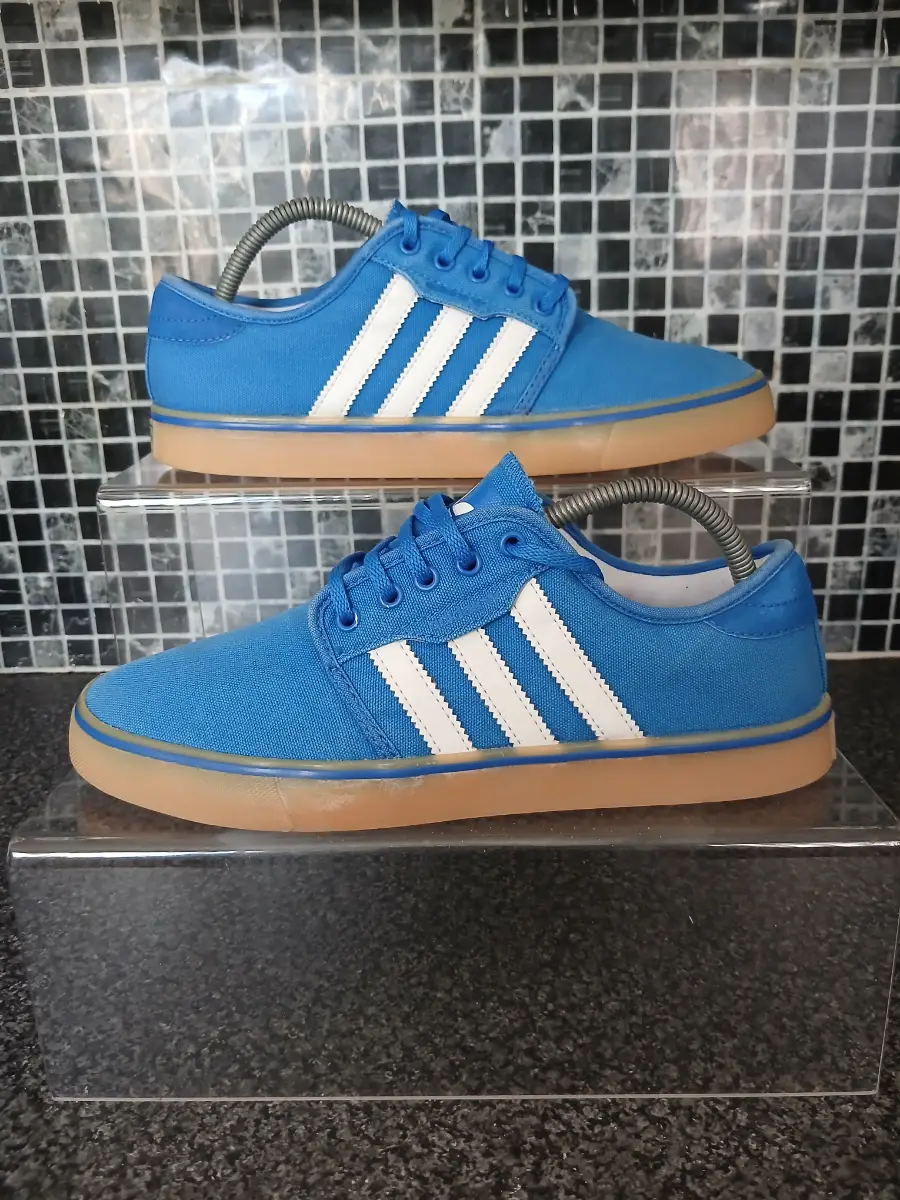 Men's Adidas trainers size 8