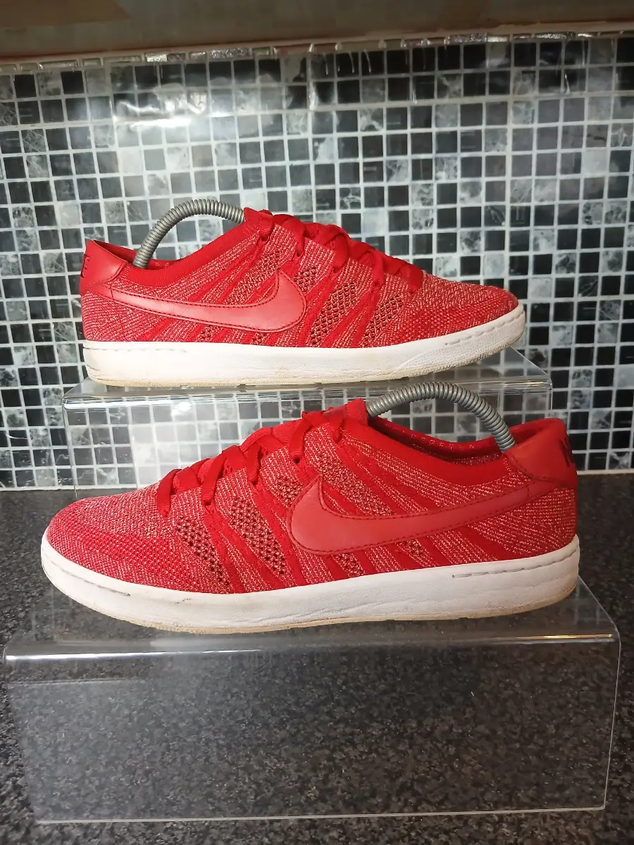 Men's Nike trainers size 9
