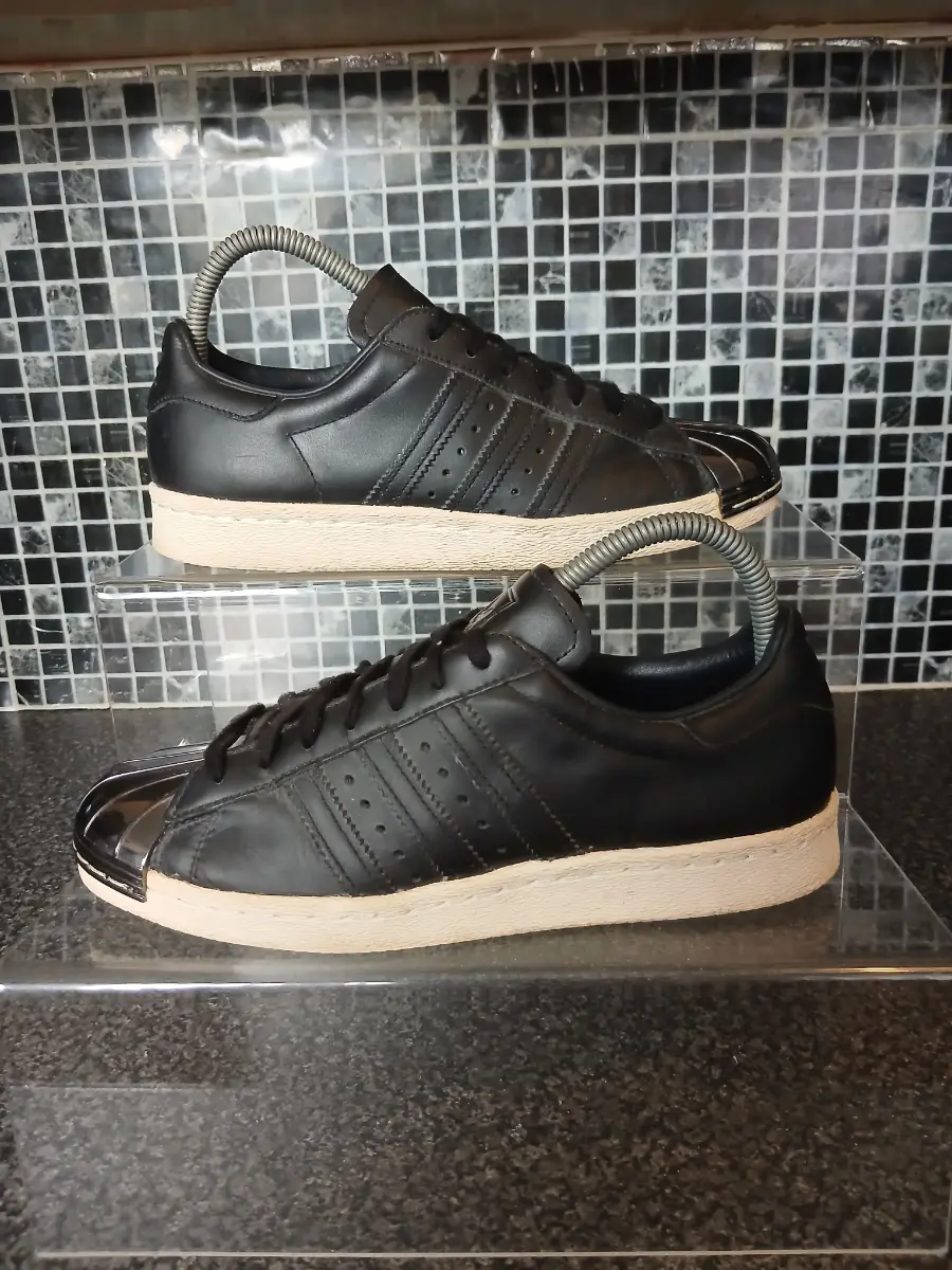 Woman Adidas superstar 80 trainers size 5