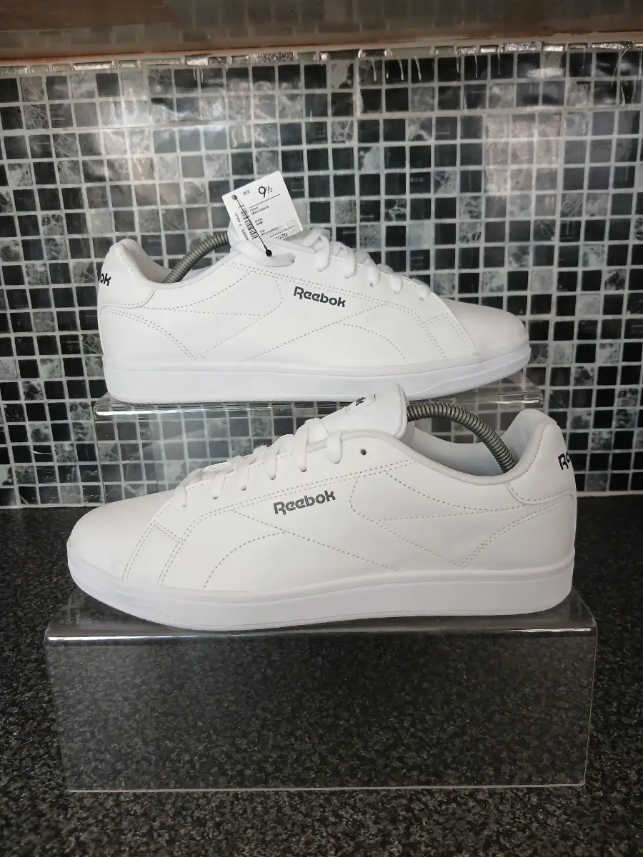 Men's Reebok comfort footed trainers size 9.5 new