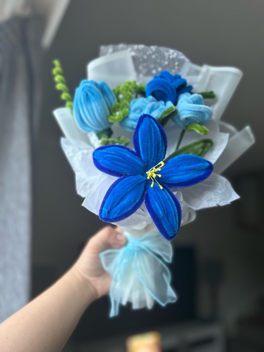 Handmade Blue Mixed Flower Bouquet Chenille Stem/Pipe Cleaner