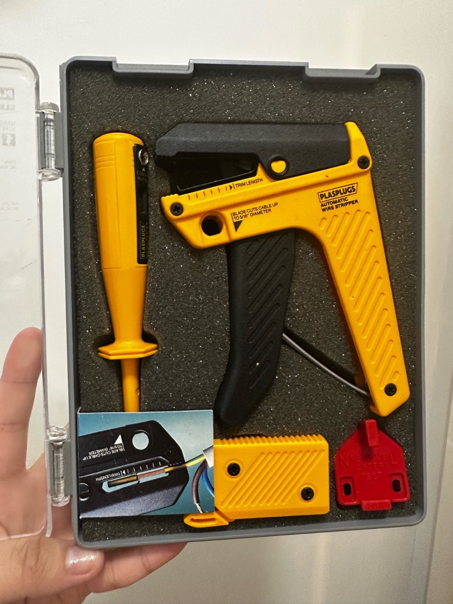 Discontinued Plasplugs Electrical Master Set in original case. Complete set.