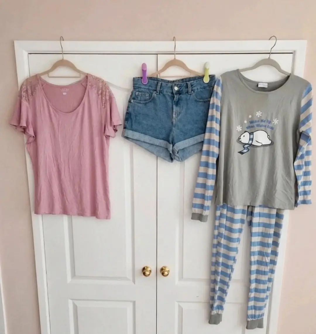 clothing bundle (*read description) woman's