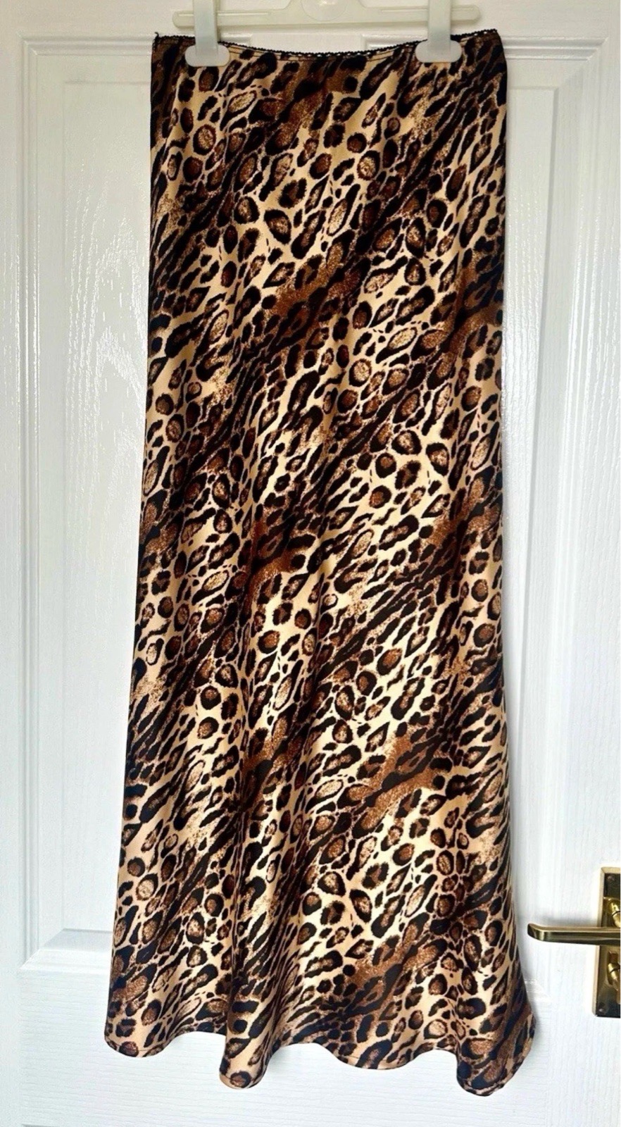 Maxi Leopard Print Satin Like Skirt Elastic Lace Waist