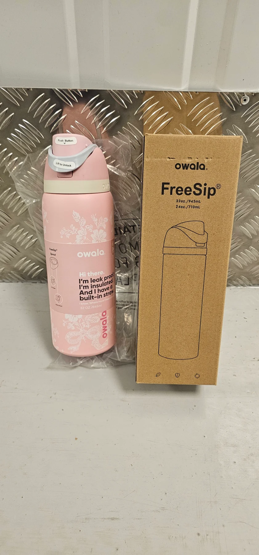 Owala FreeSip 32oz Insulated Water Bottle