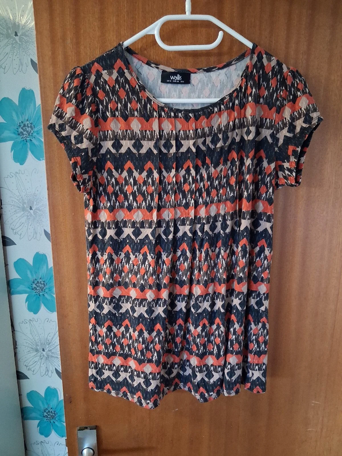 Ladies top size 10