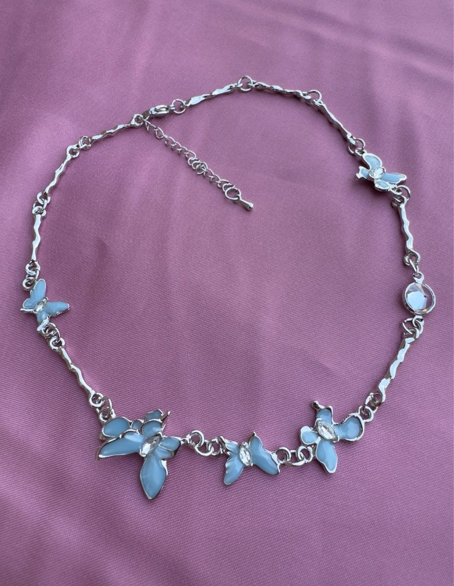 Beautiful hand painted choker style necklace in titanium steel