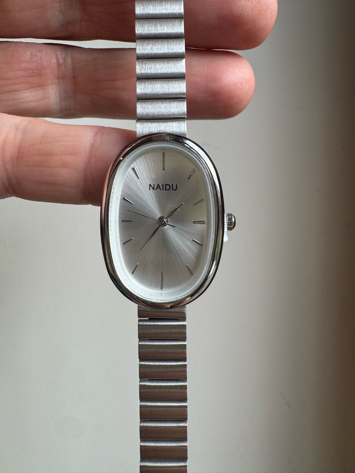 Wrist Watch for ladies with silver mesh strap