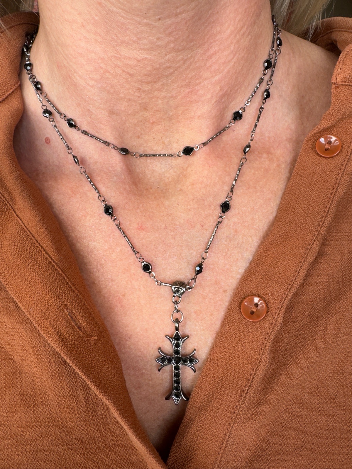 Beautiful double layered necklace with cross