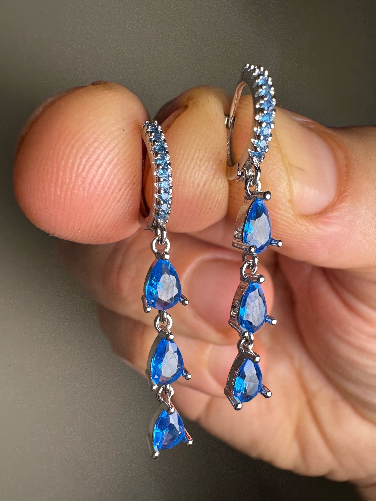 Earrings with droplets design and blue beads