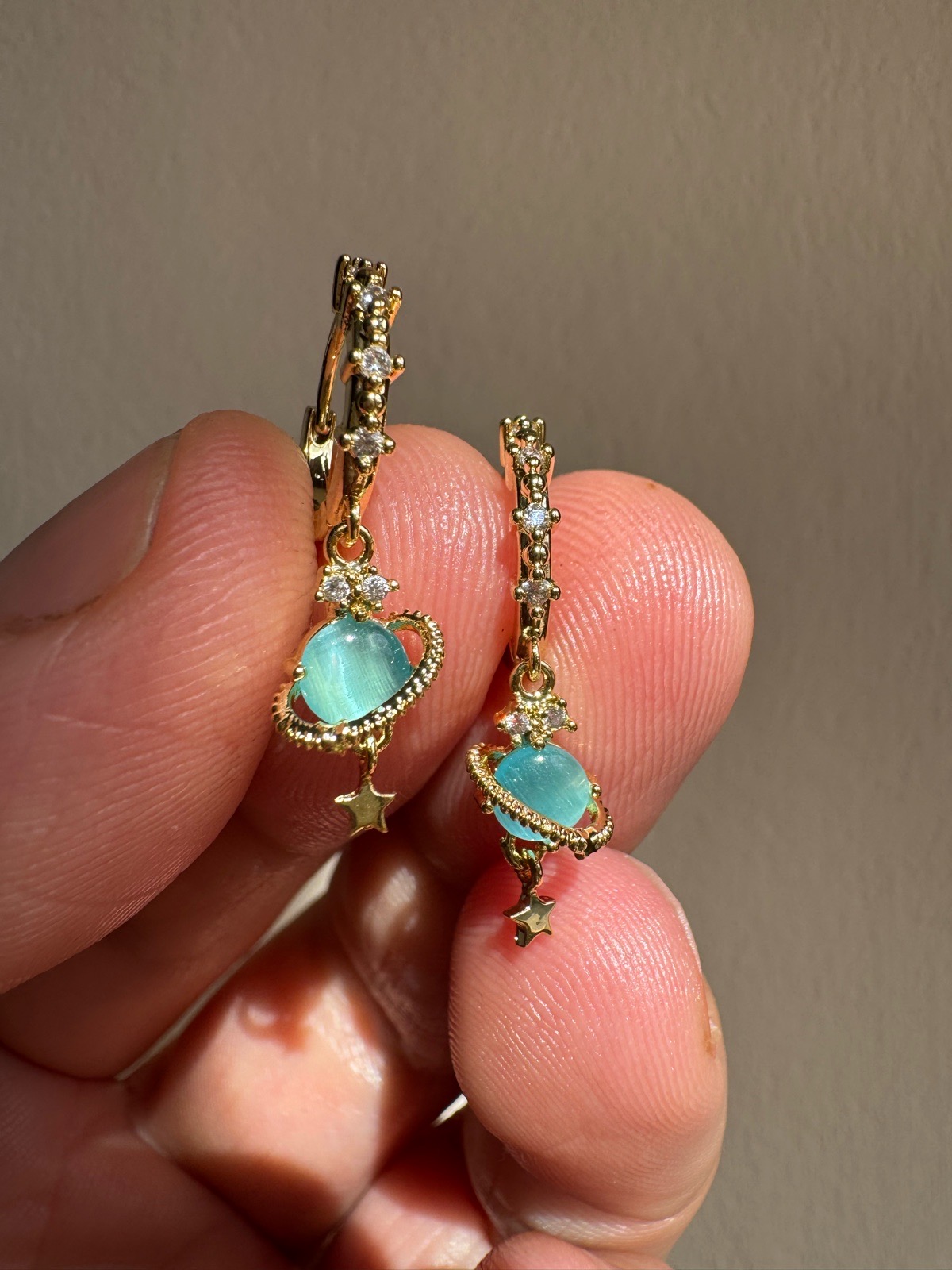 Beautiful celestial pair of earrings