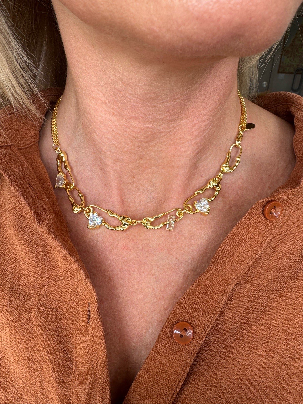Choker style necklace with cubic zirconia gold plated