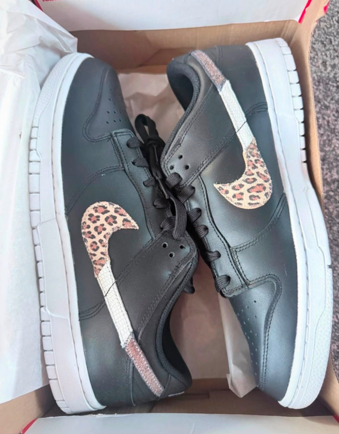 Nike Dunk size 9.5