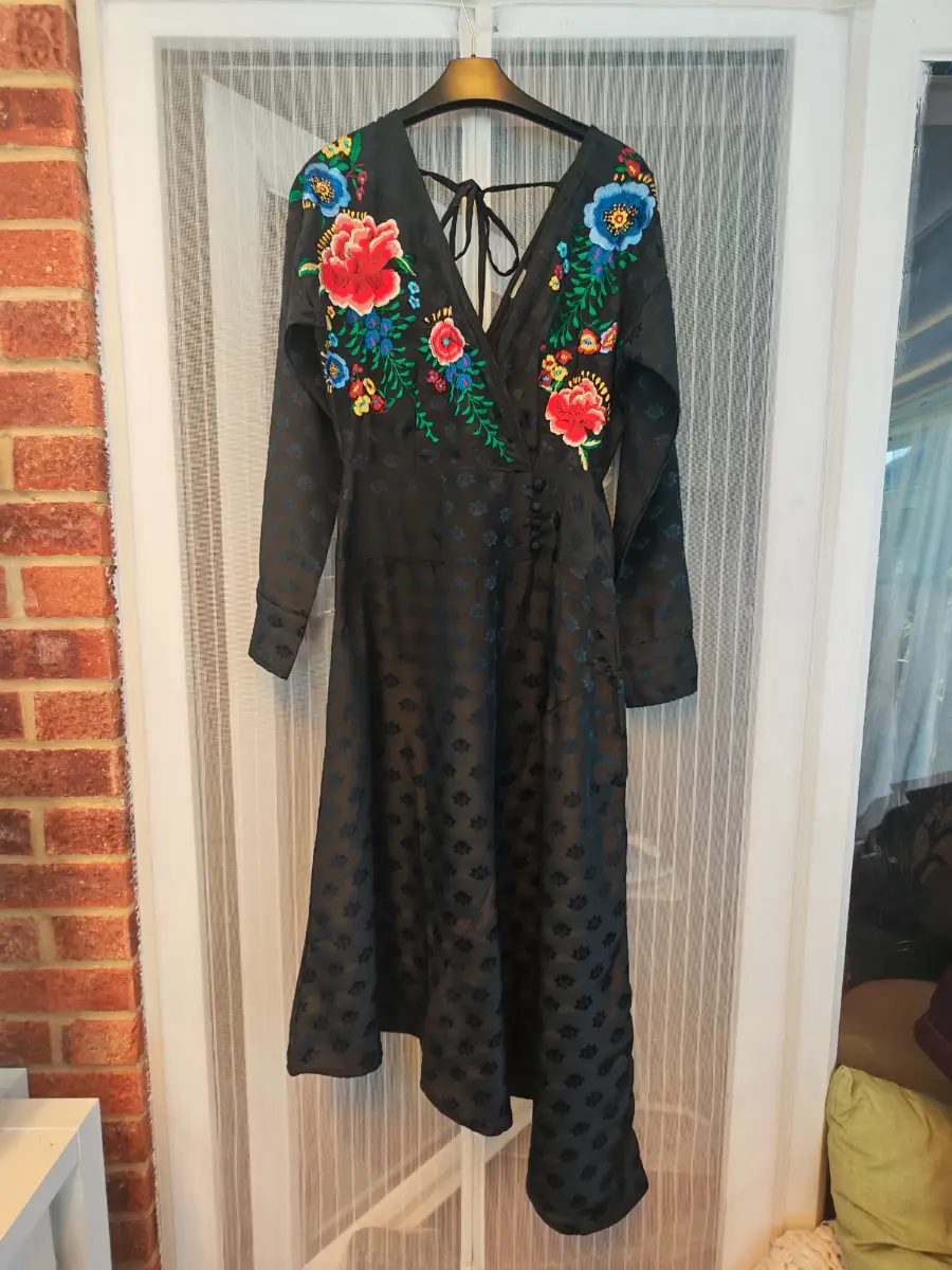 ASOS Embroidered Floral Lotus Jacquard Wrap Midi Dress Black Asymmetric Hem BNWT