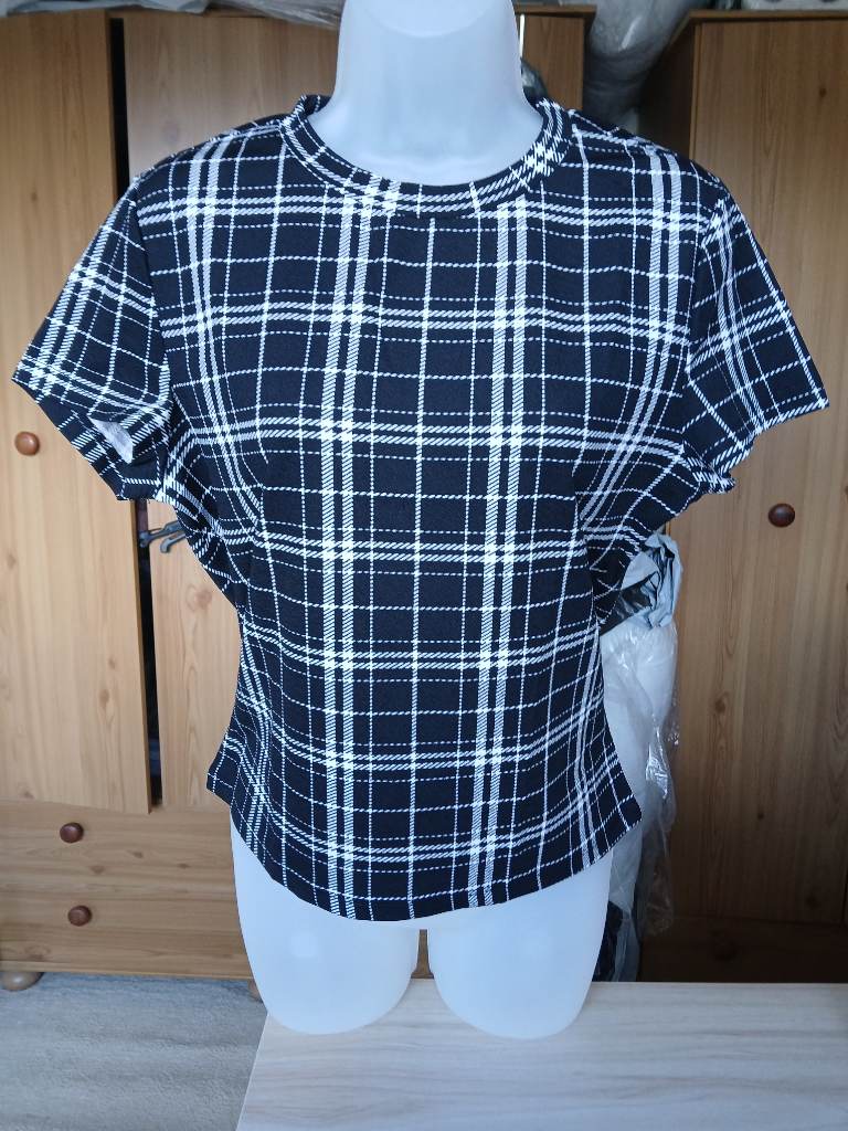 Black + white top