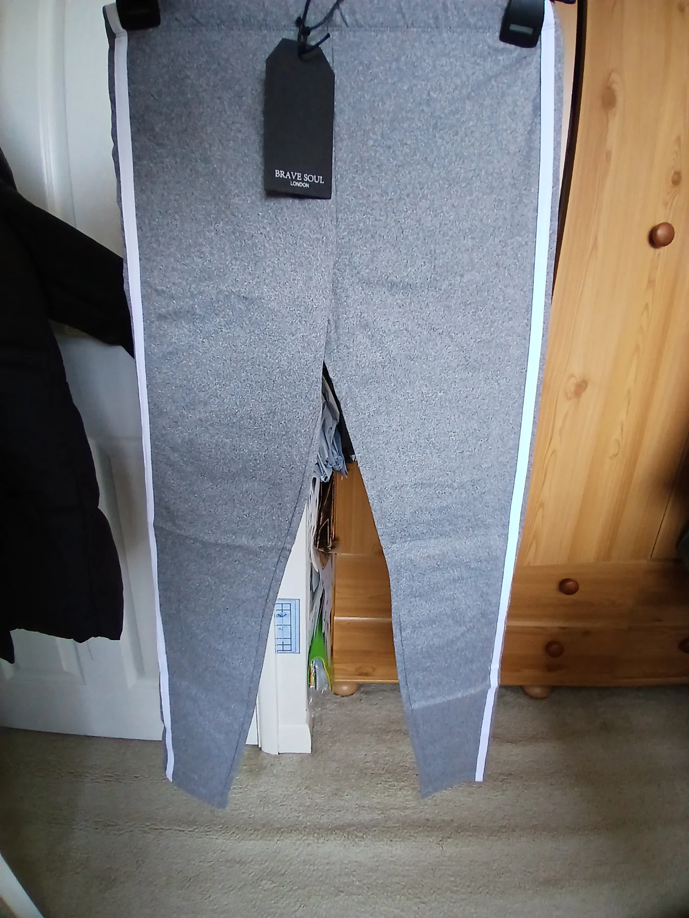 Grey stripe leggings