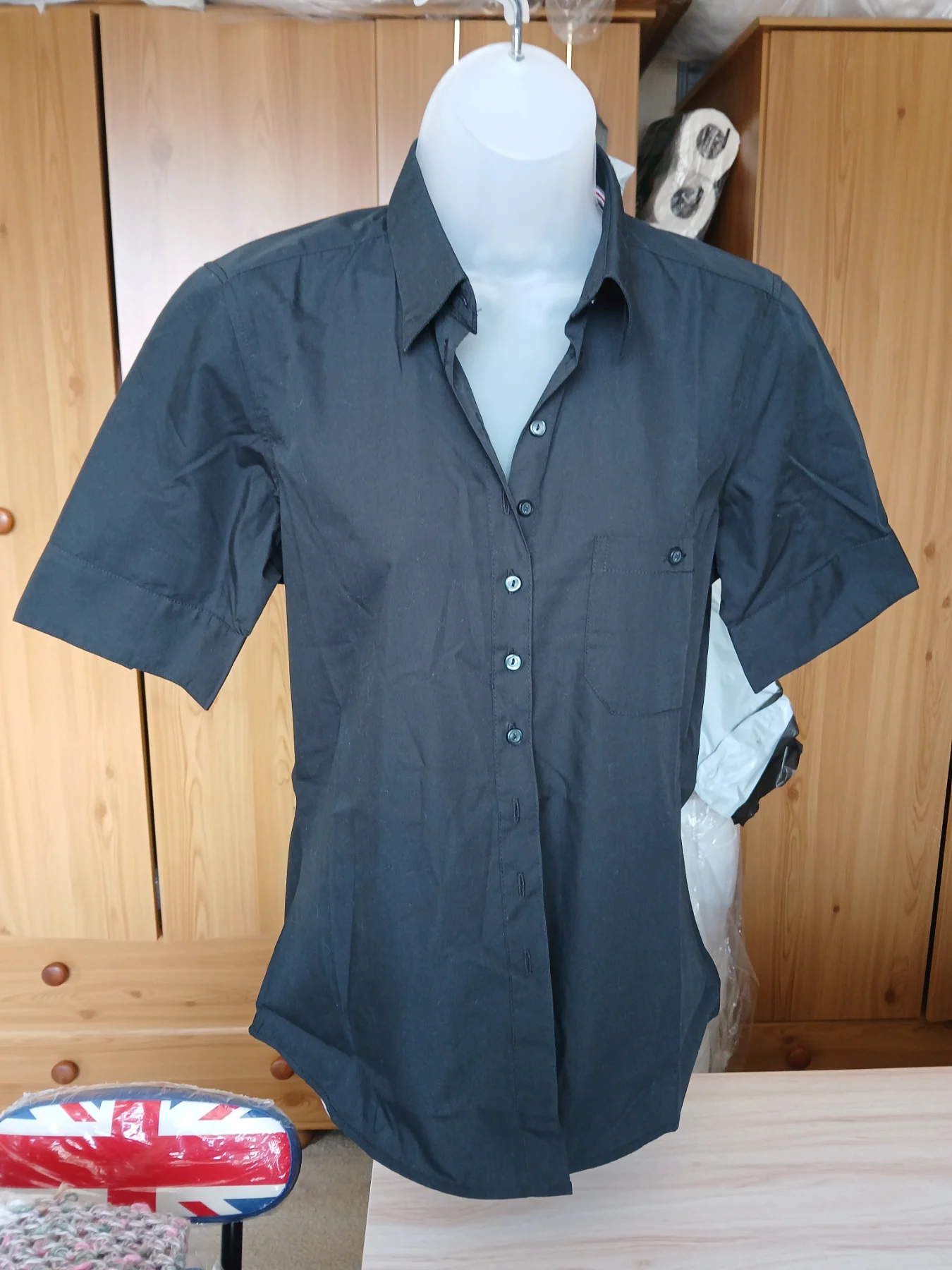 Black shirt