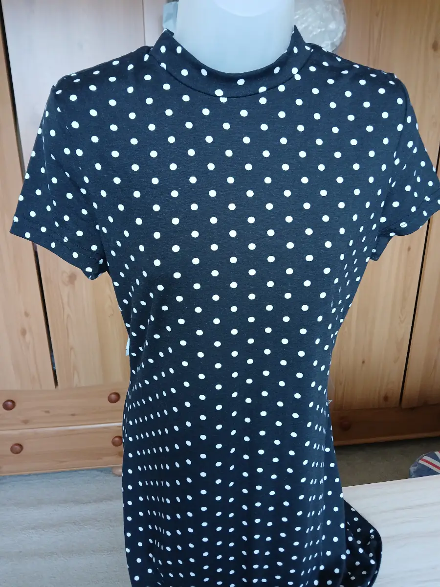 Dress black white spots