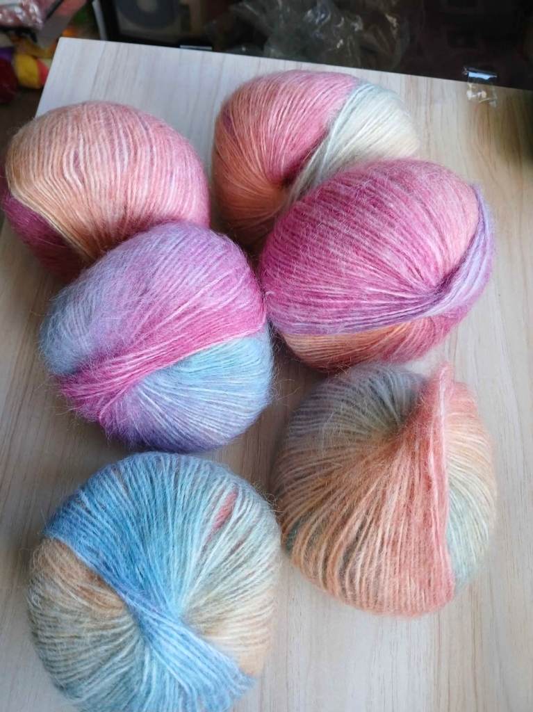 6 x 200 meter yarn wool