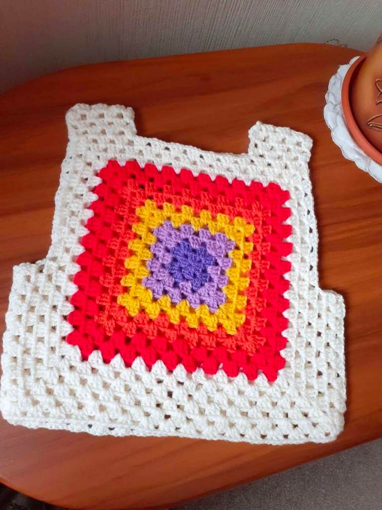 Crochet crop top