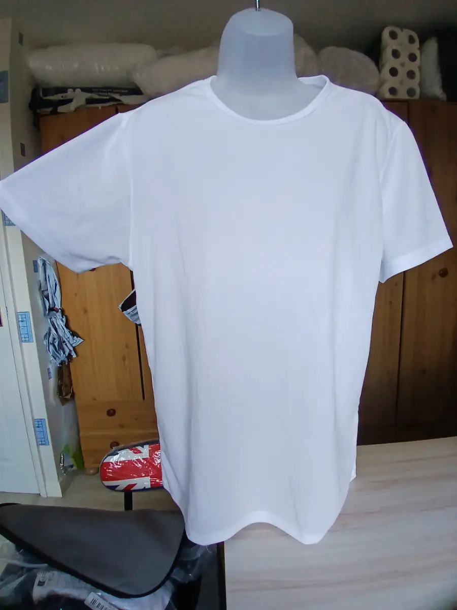 White t shirt medium