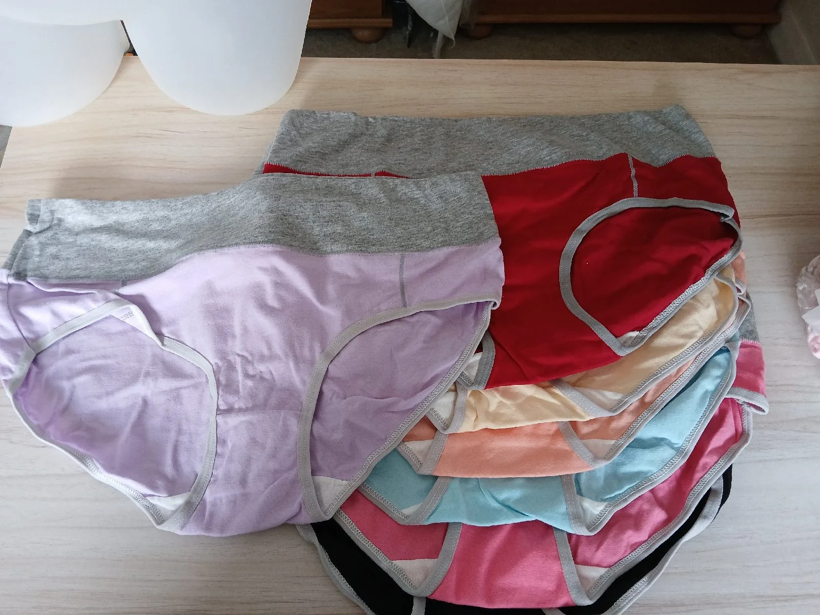 7 x knickers in bag