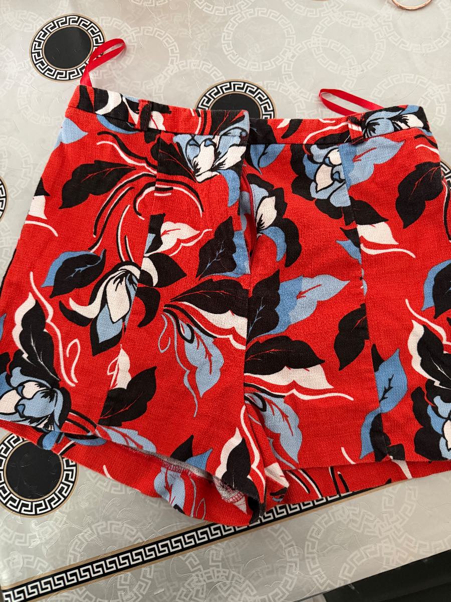 River island red shorts  size 10 floral print