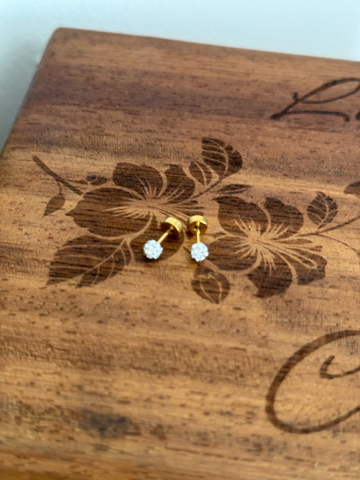 gold cubic zirconia flat back stud earrings hypoallergenic