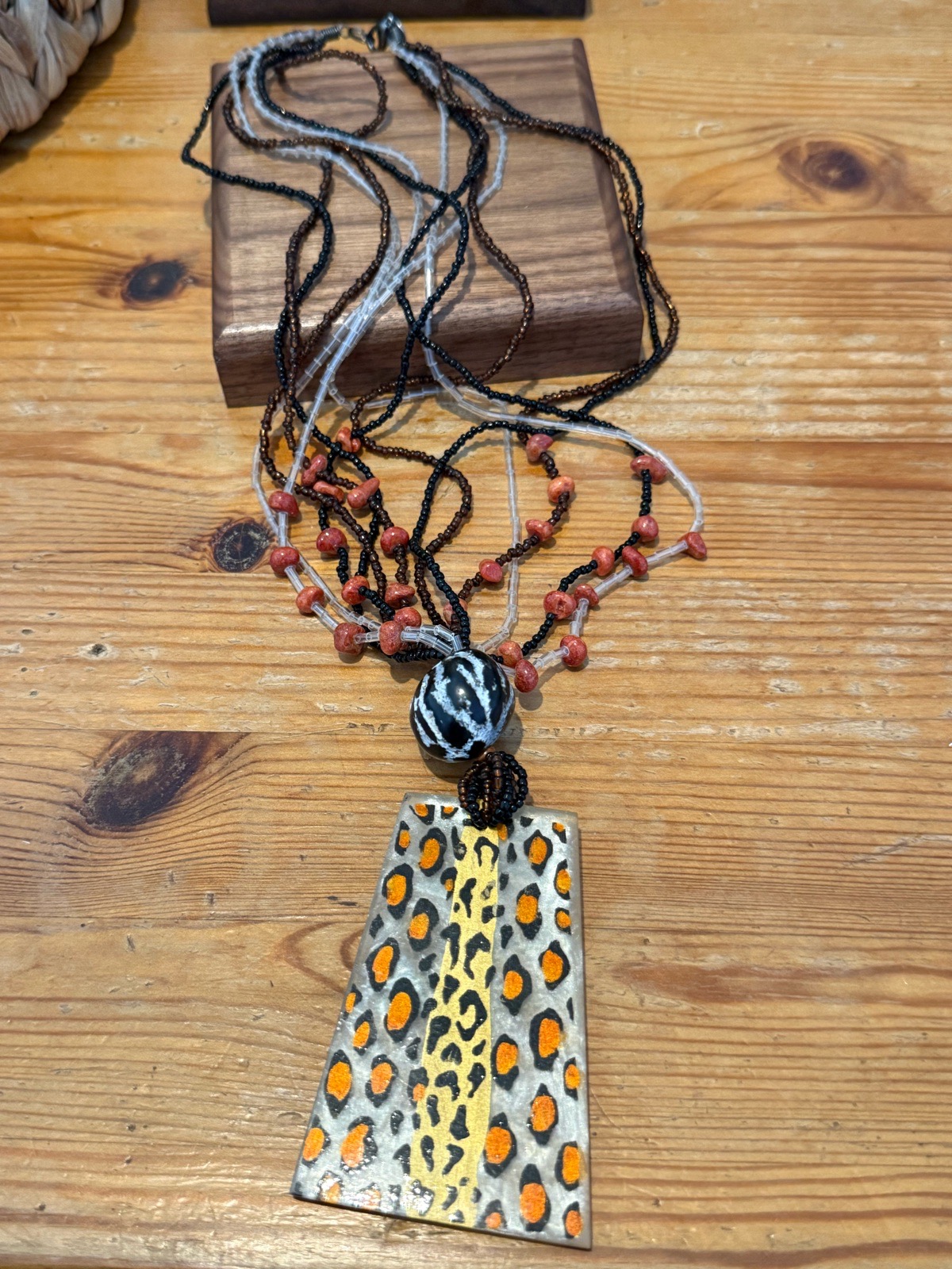 multi strand beaded leopard print pendant necklace