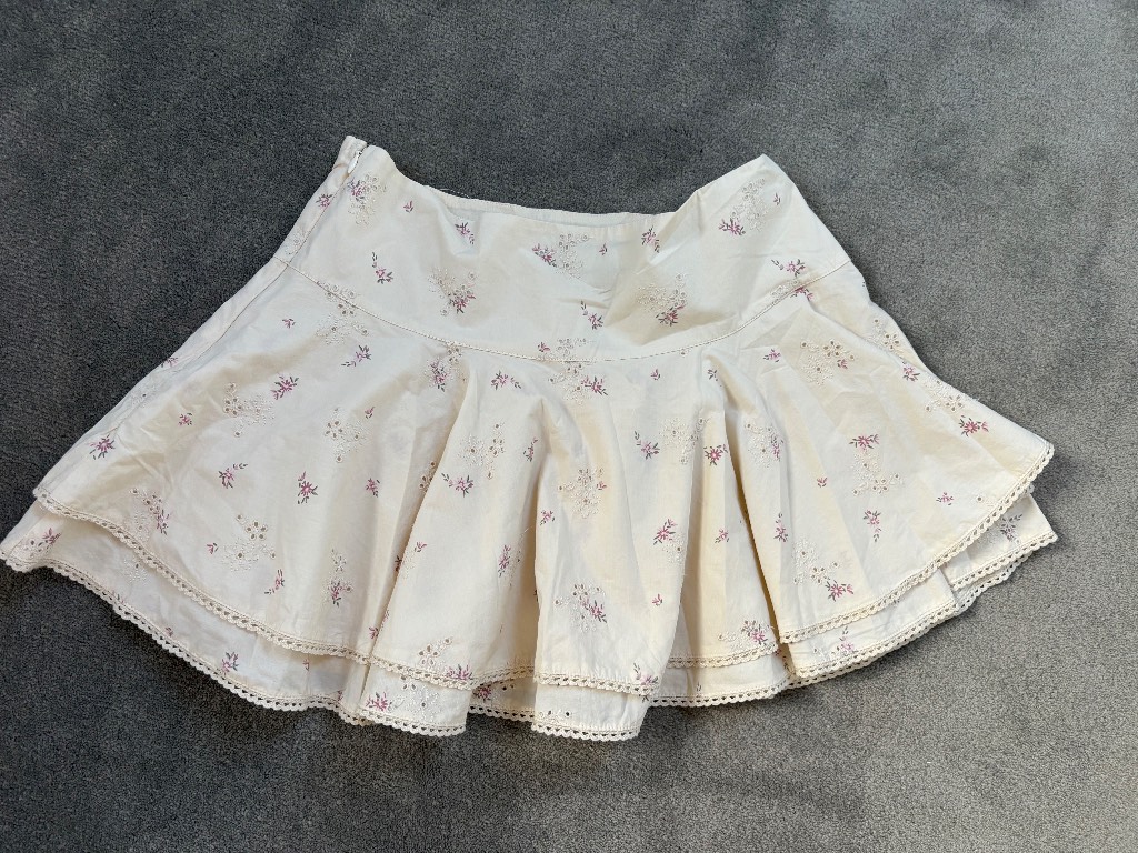 ZARA cream ivory floral Cottagecore boho Broderie Mini Skirt Size S Ruffle Boho BNWT