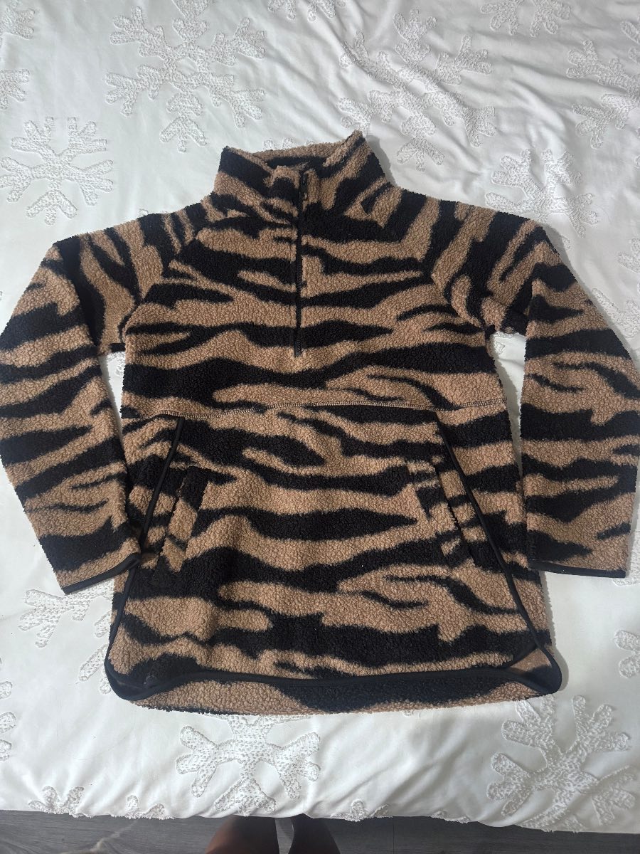 Nutmeg Women's Animal Print 1/4 Zip Fleece Sweatshirt High Neck Pockets 8/10