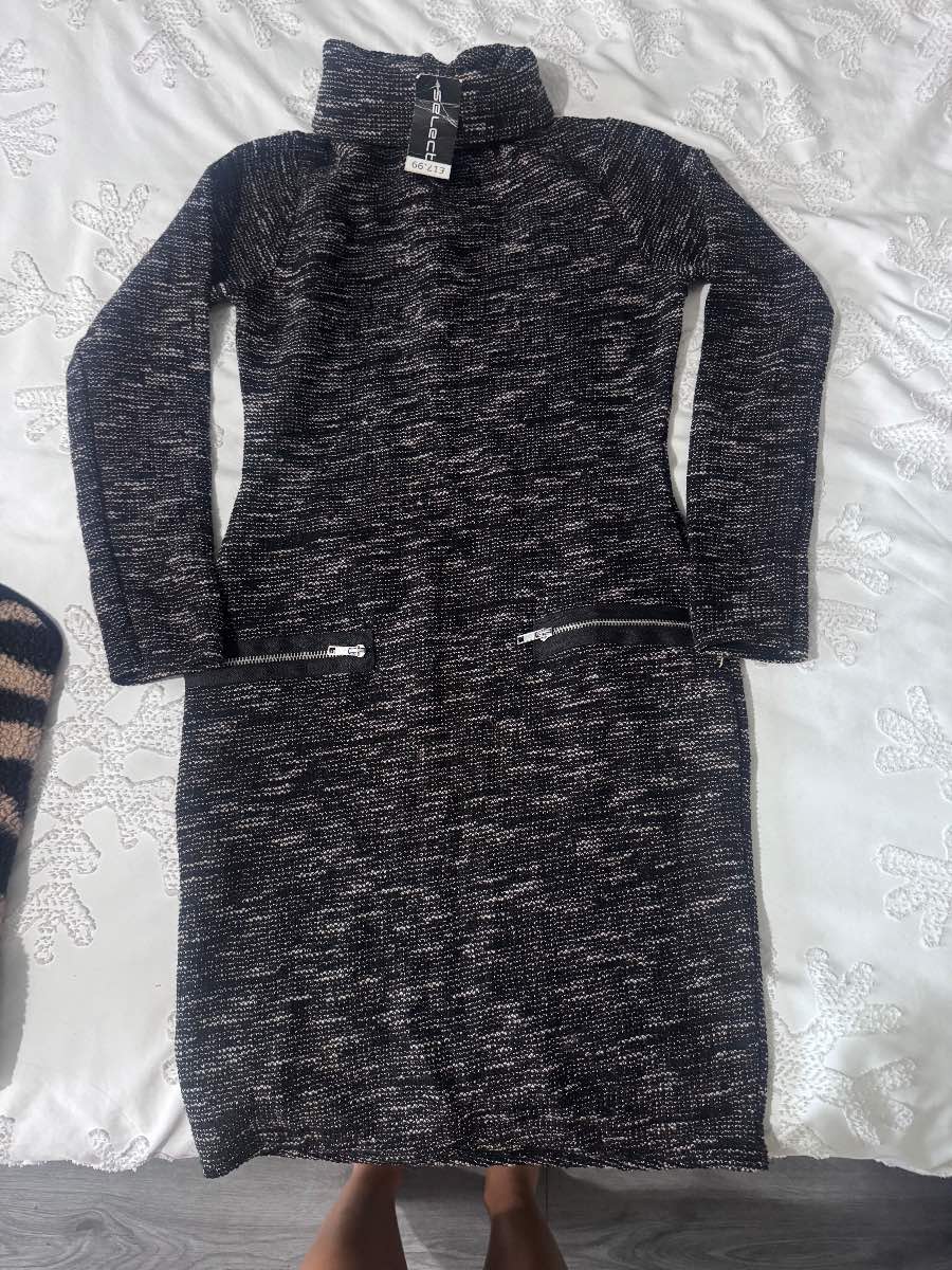 Select Women's Black/Grey Knit Bodycon Knee-Length Dress Size 6 Long Sleeve
