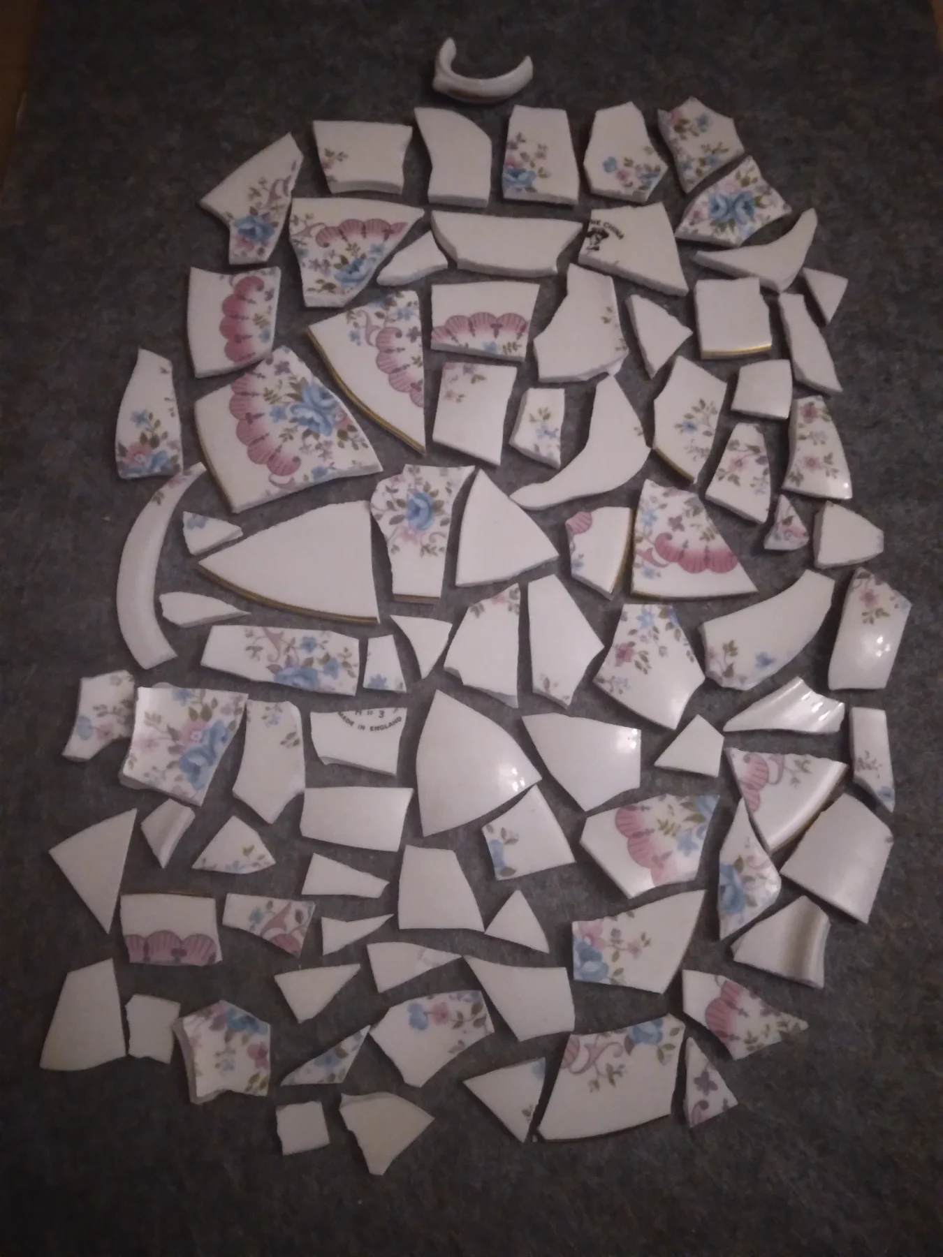 Bone china pieces for crafts, mosaics  (f)