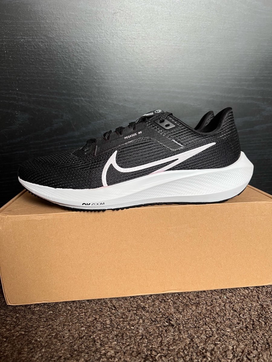 Nike Air Zoom Pegasus 40 Women’s Running Shoes Black/White UK 7 EU 41