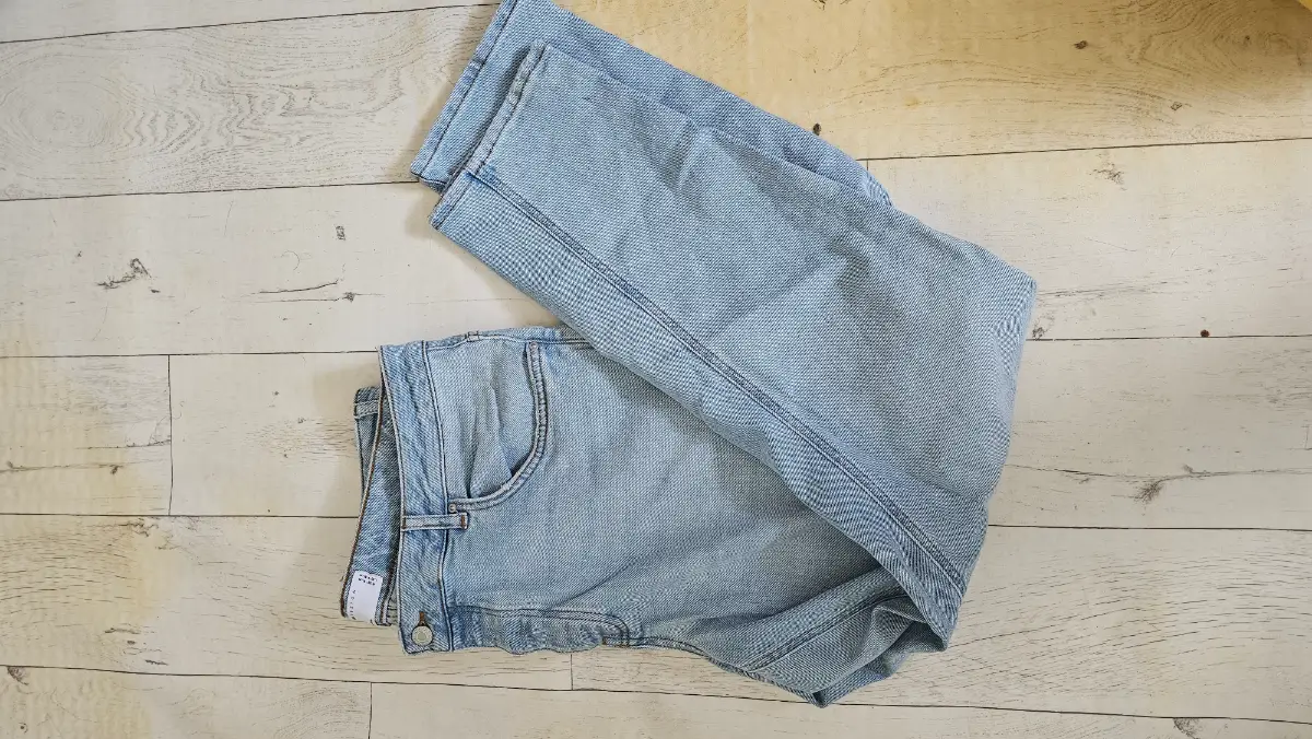 ASOS DESIGN Light Blue Jeans W36 L32 | Casual Fit | Very Good Condition