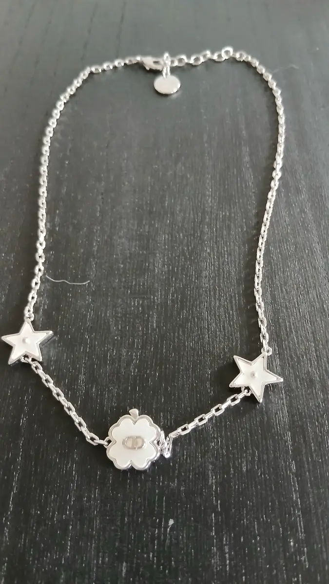 Silver-tone & & enamel charm necklace - Adjustable length - Excellent condition