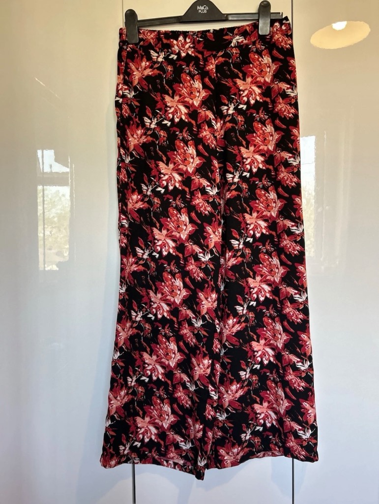 Black and red floral wide leg trousers size 12/14