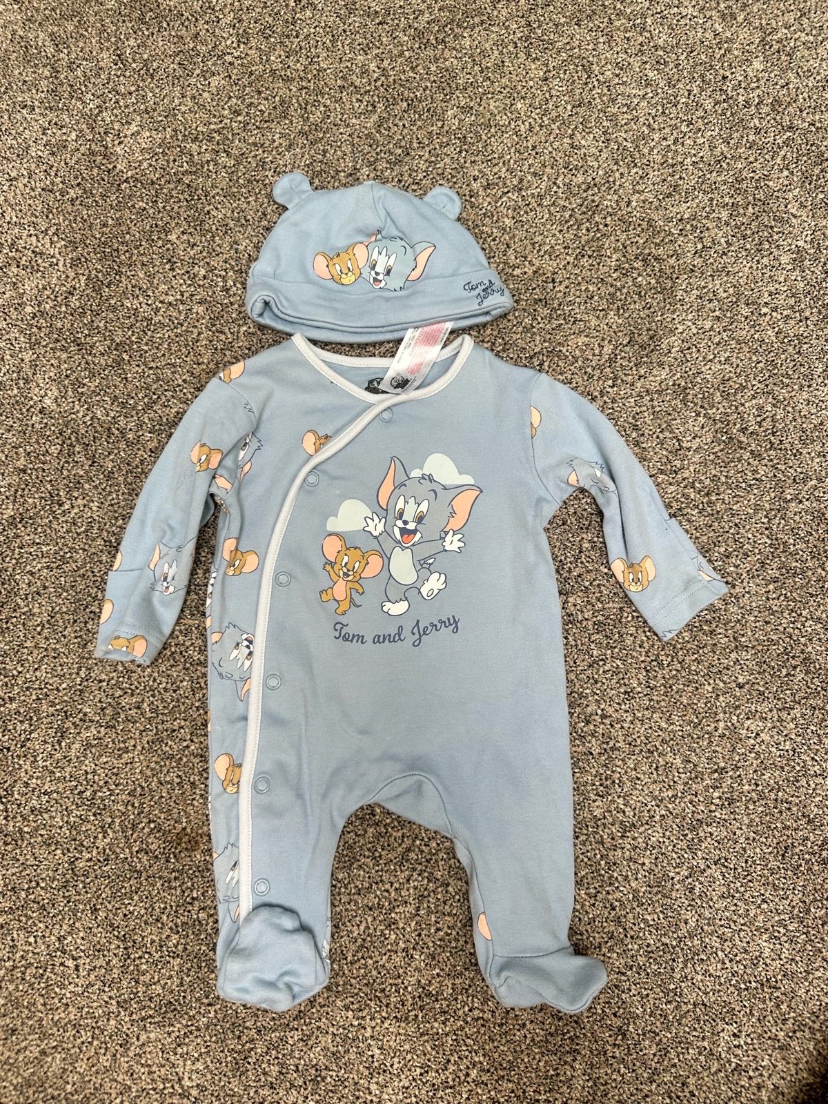 Tom & Jerry Sleepsuit and Hat | Size: Newborn 10lbs | Worn Once | Very good Condition
