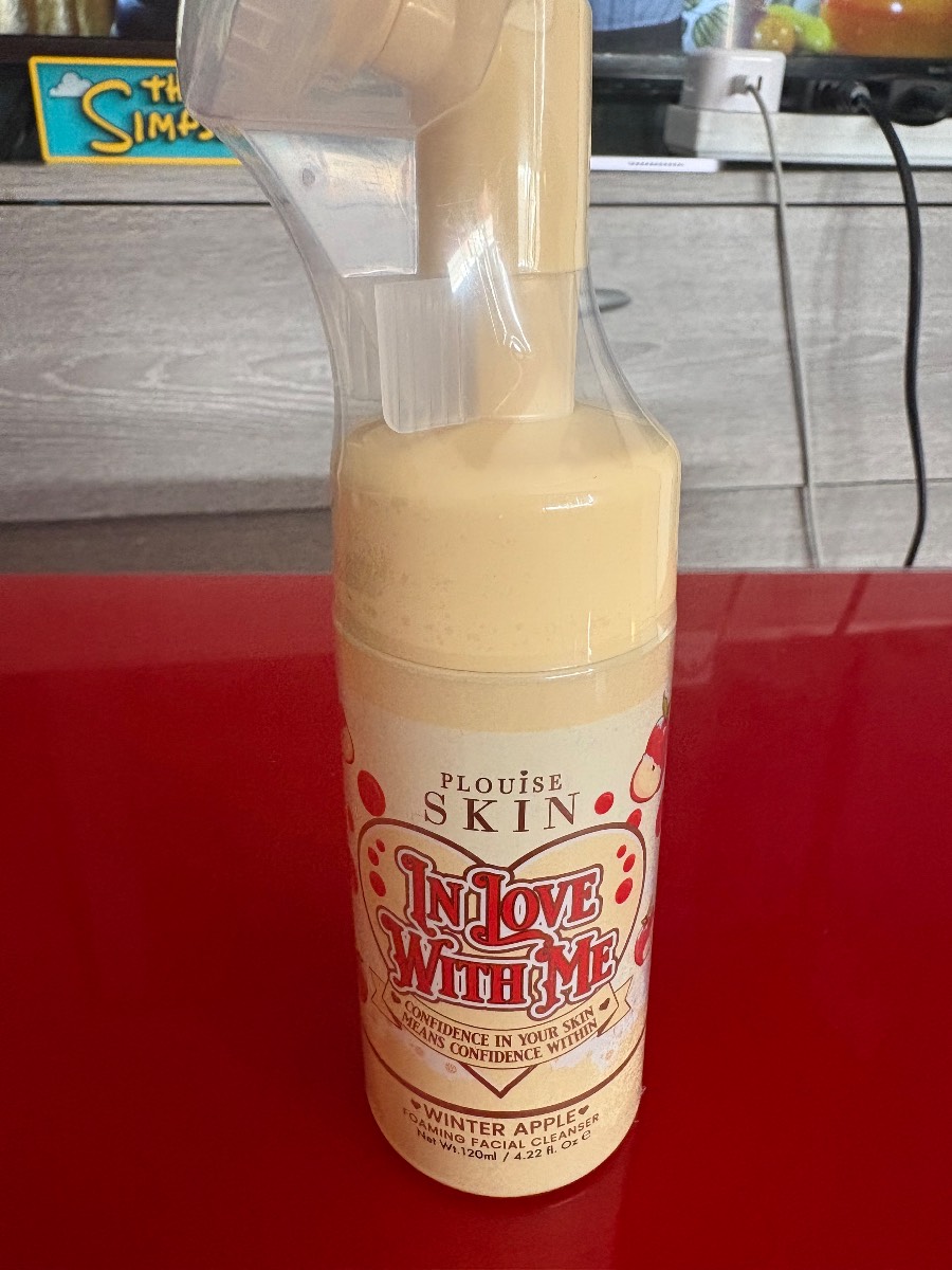 New Plouise Winter Apple Facial Cleanser