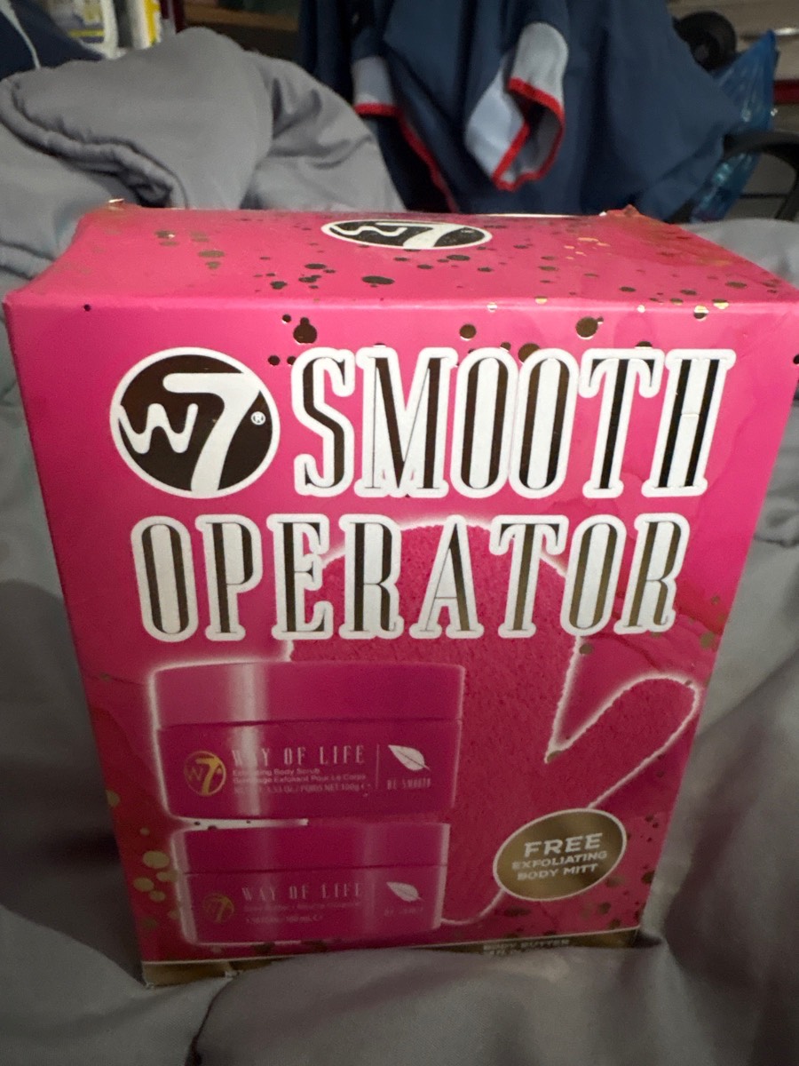W7 Gift Set