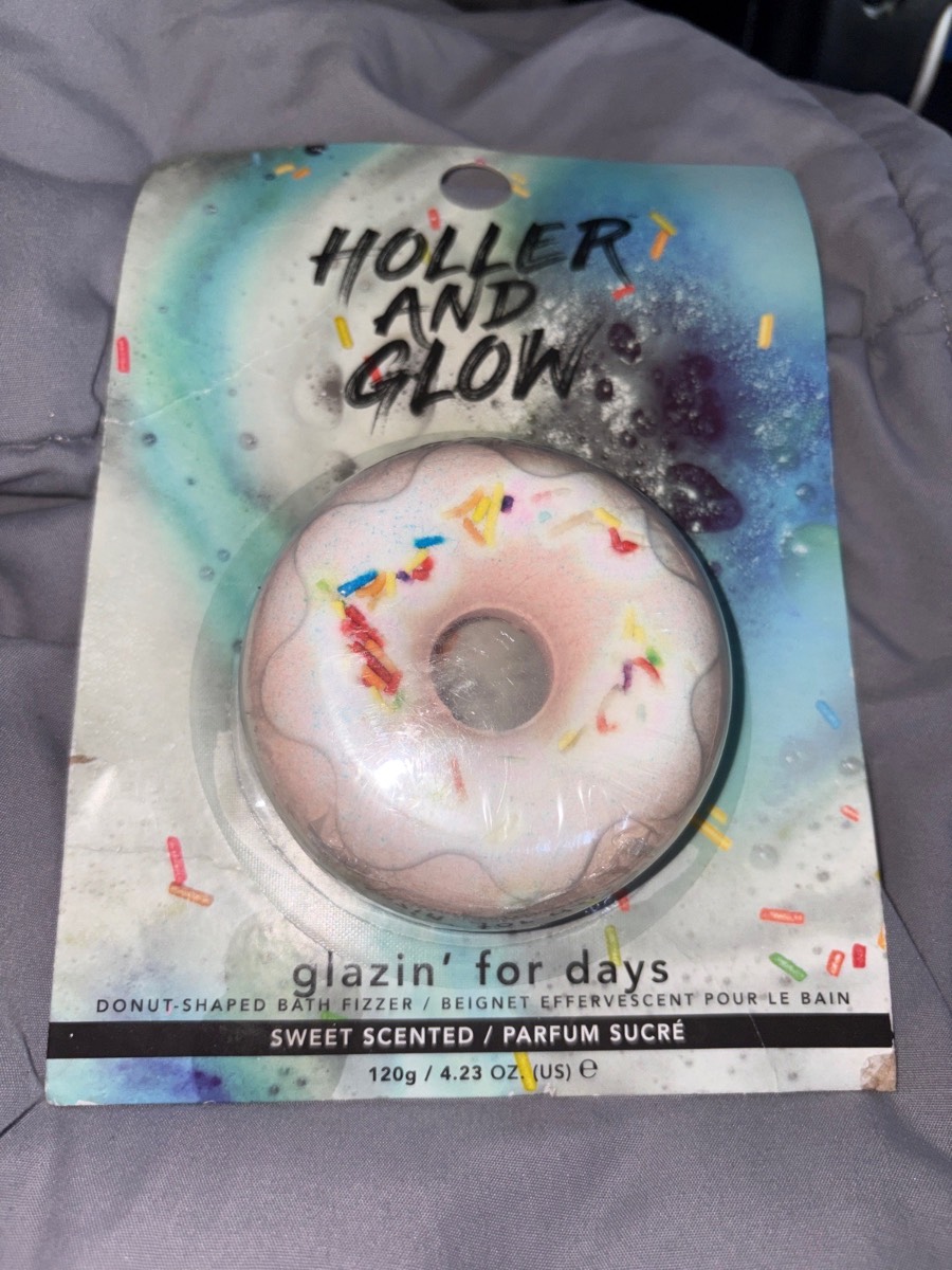 New Holler and Glow Bath Fizzer