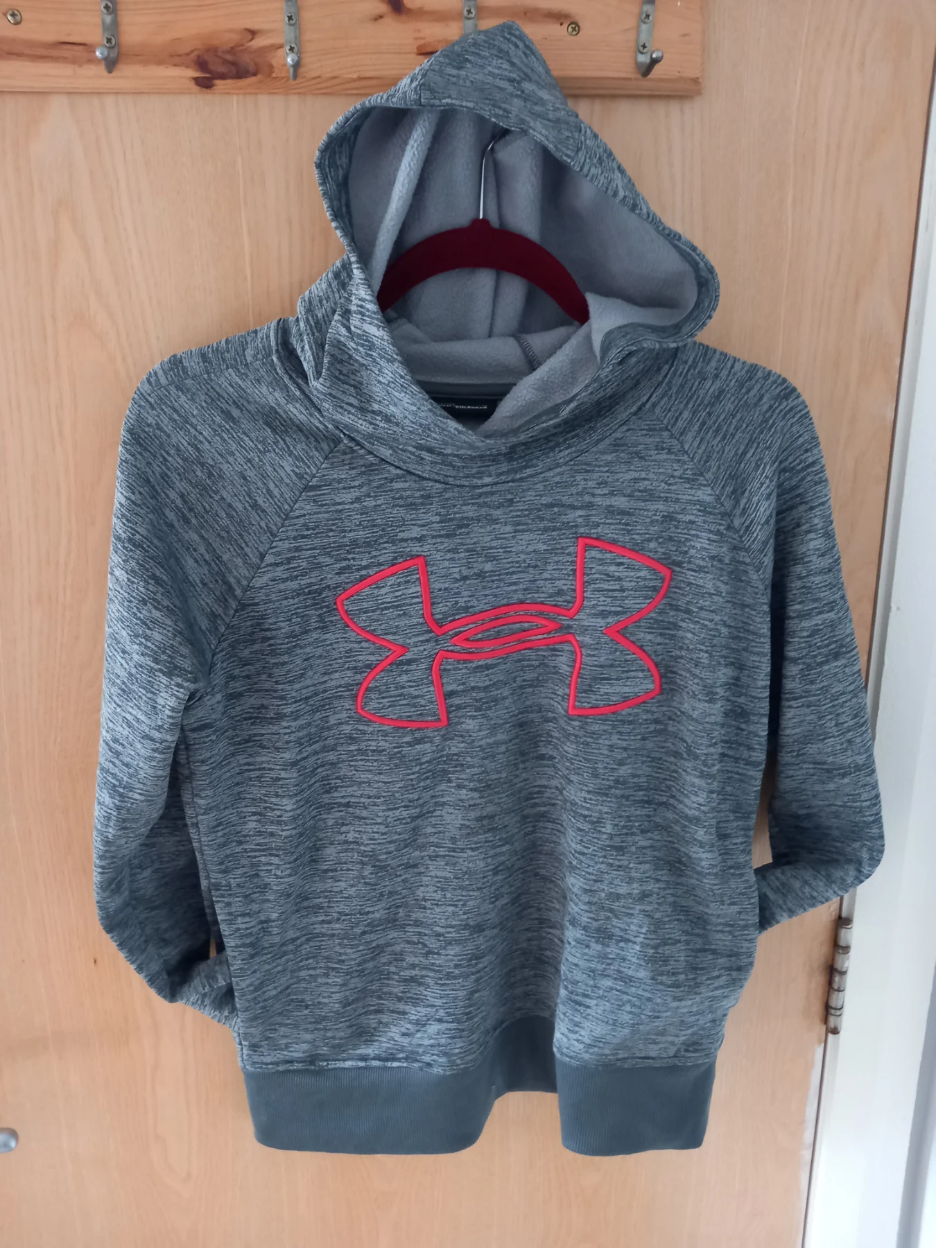 Under armour Pullover Classic Hoodie Grey red front logo Size XS