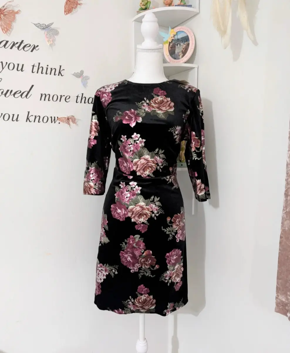 BNWT Capsule Black Velvet Floral Shift Dress – Size 14 – Foil Print – Party/Work