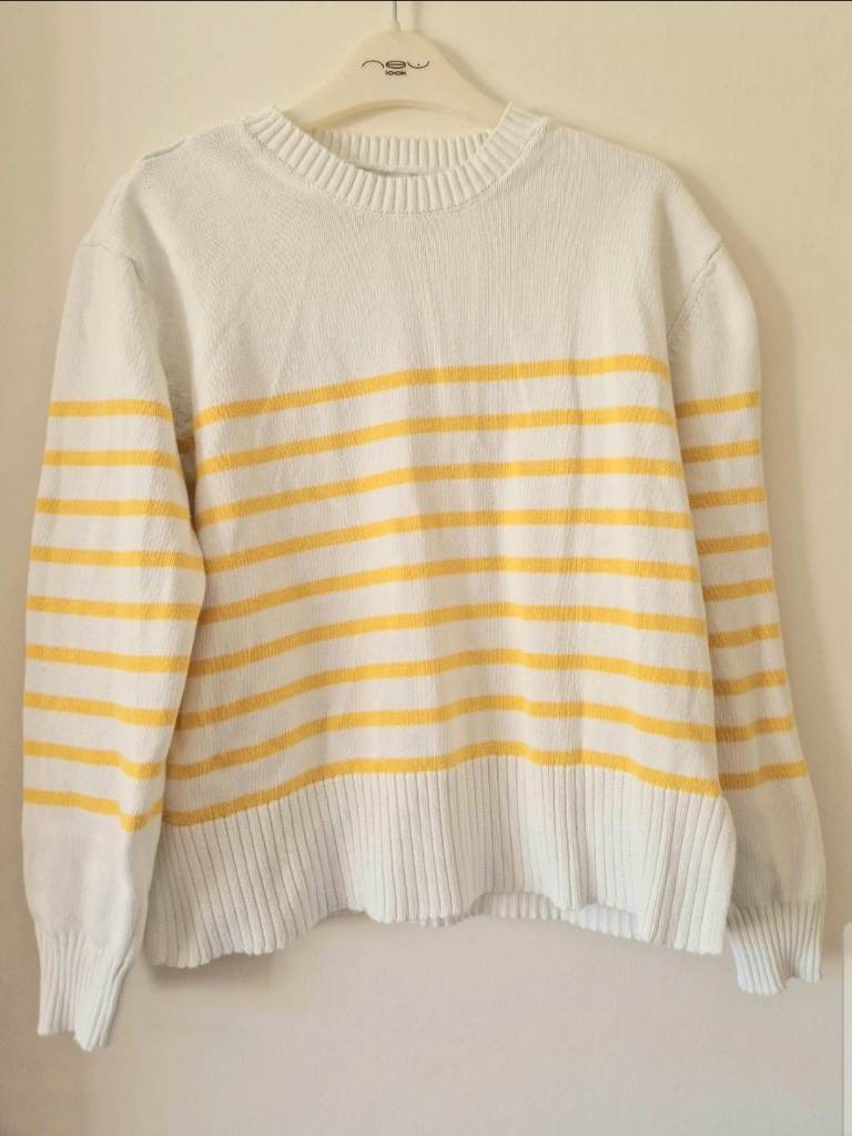 Cotton women's jumper size medium