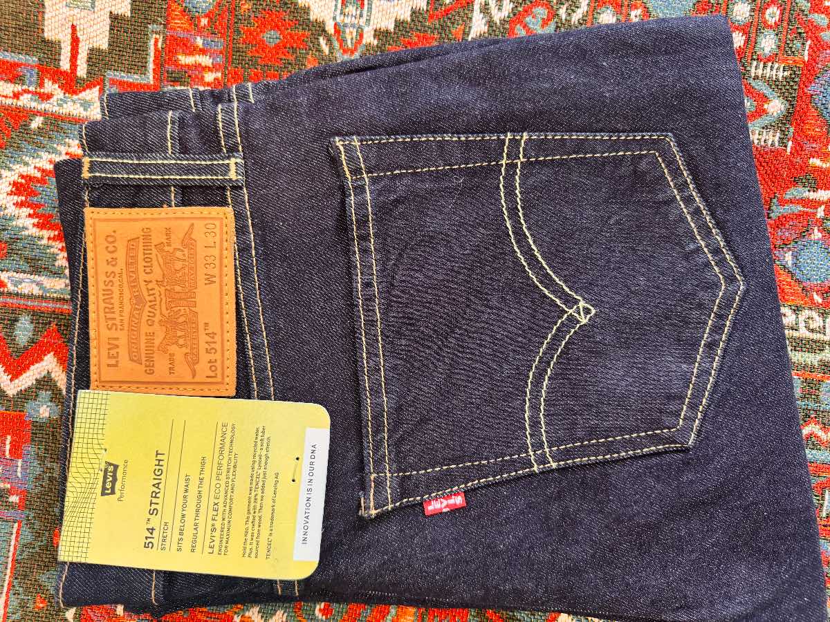 Levis 514 navy blue W33 L30